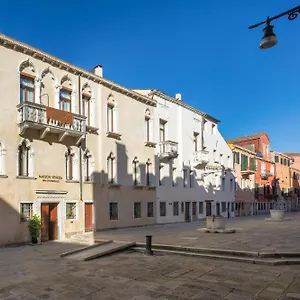 Residenza | Esperienze 4*, Venice Italy